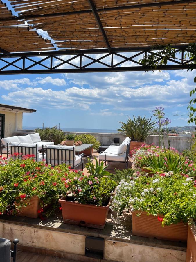 Appartement Attico Cedronio à Naples Extérieur photo
